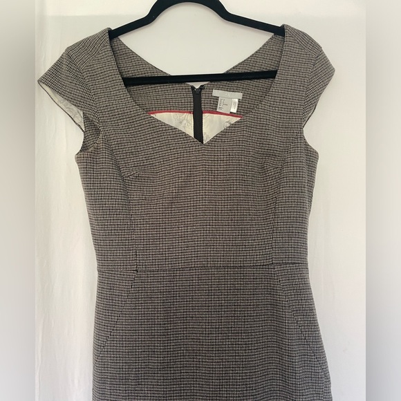 H&M beige plaid dress. - Picture 2 of 4